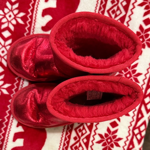 UGG Classic Red Boots - Picture 8 of 9
